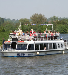 Plavba po řece Moravě