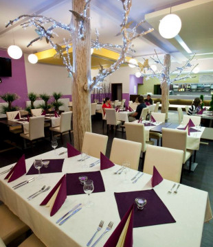 Restaurace